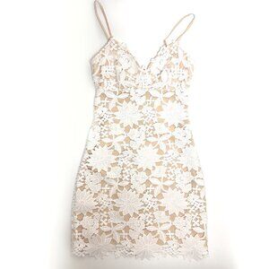 NEW with tags - GUESS Lace Midi Dress - Size 0